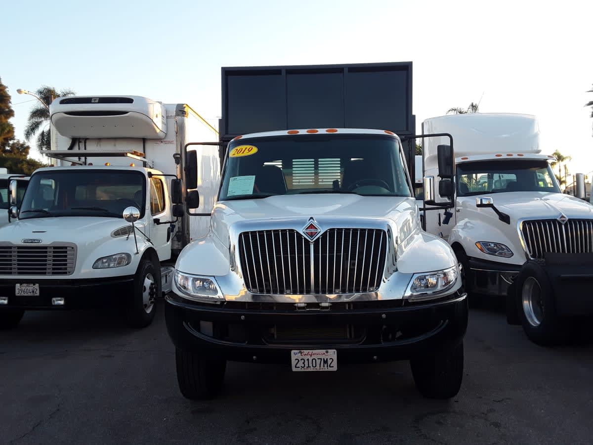 2019 Navistar International 4300 805874