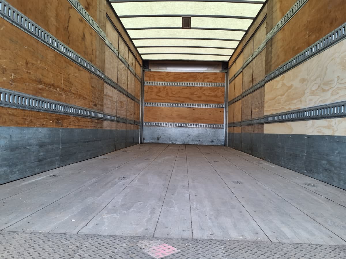 2019 Freightliner/Mercedes M2 106 805888