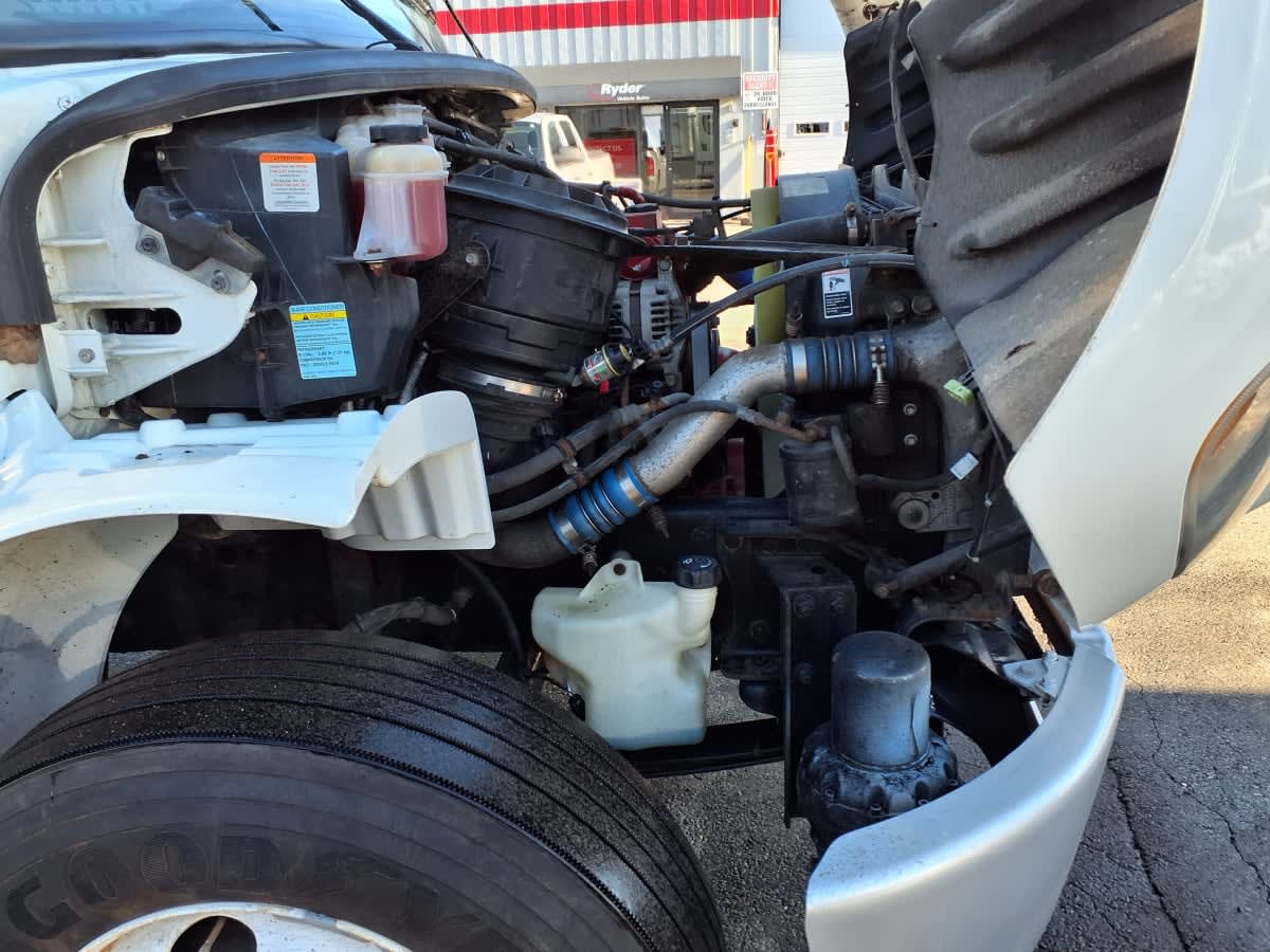 2019 Freightliner M2 106 - image 14