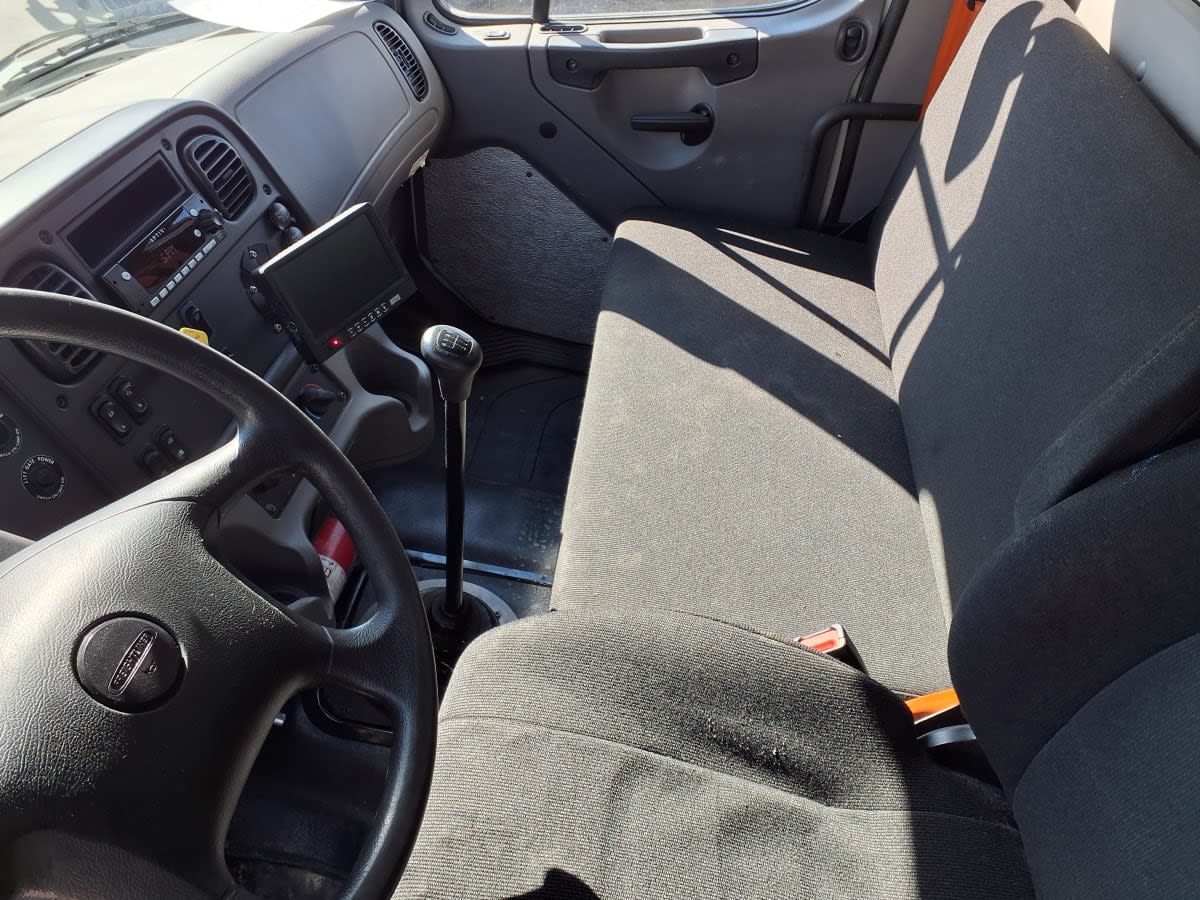 2019 Freightliner/Mercedes M2 106 805891