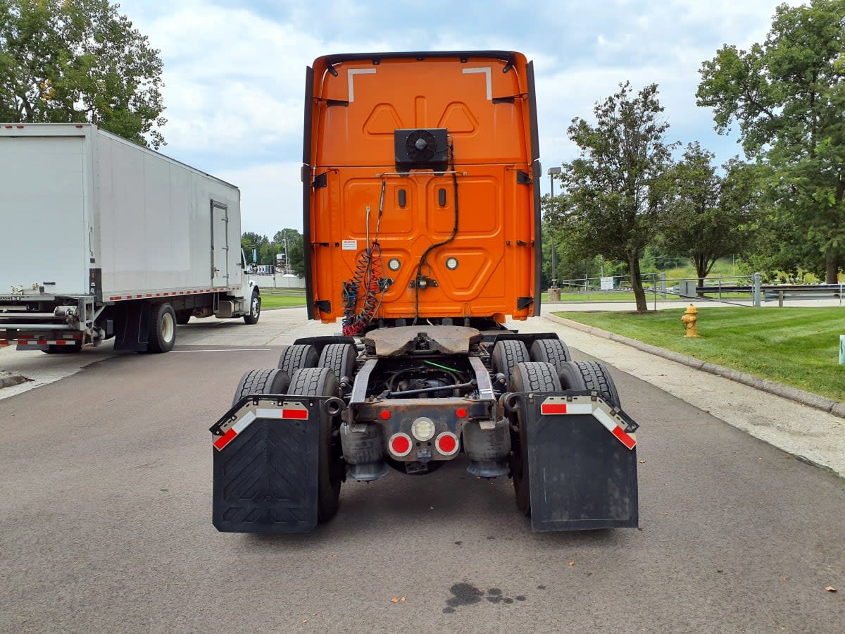 2019 Freightliner NEW CASCADIA PX12664 805923