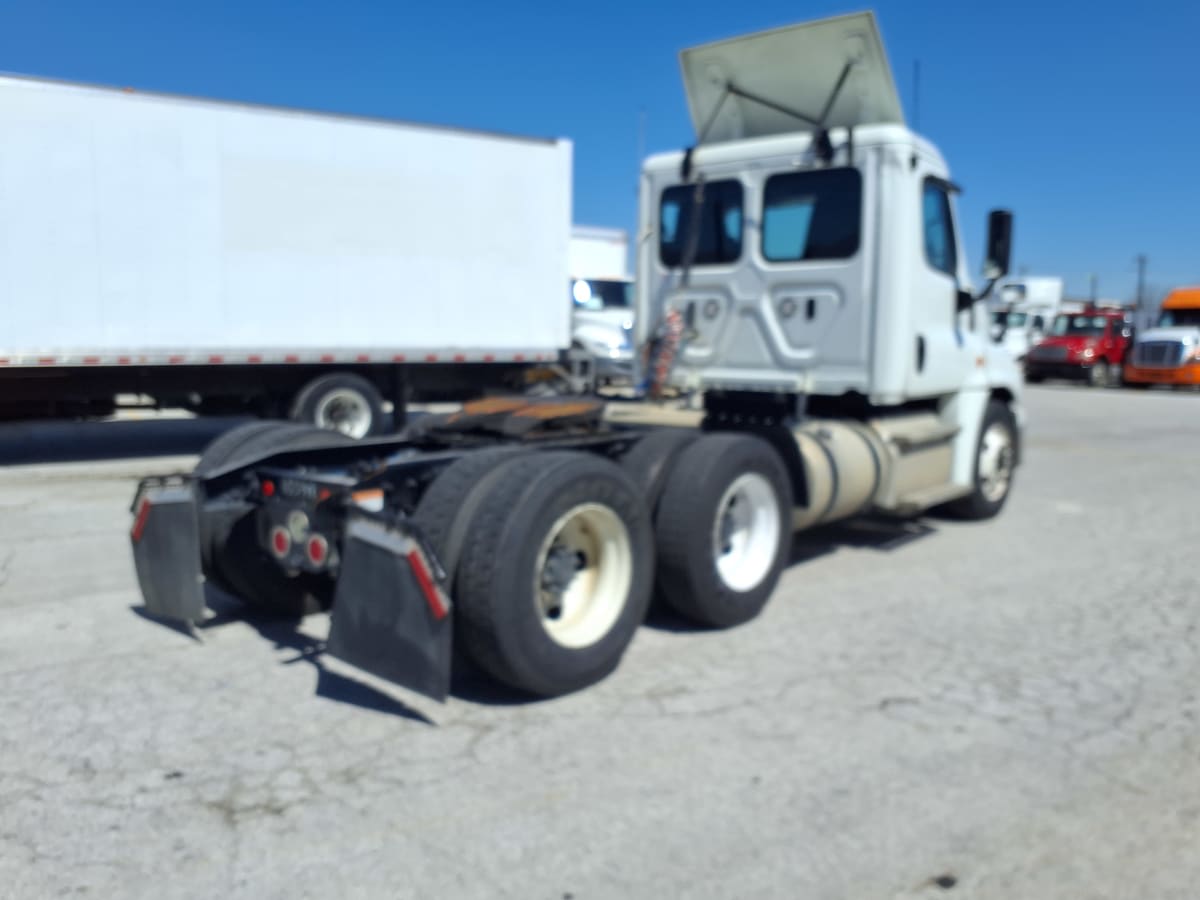2019 Freightliner - image 4