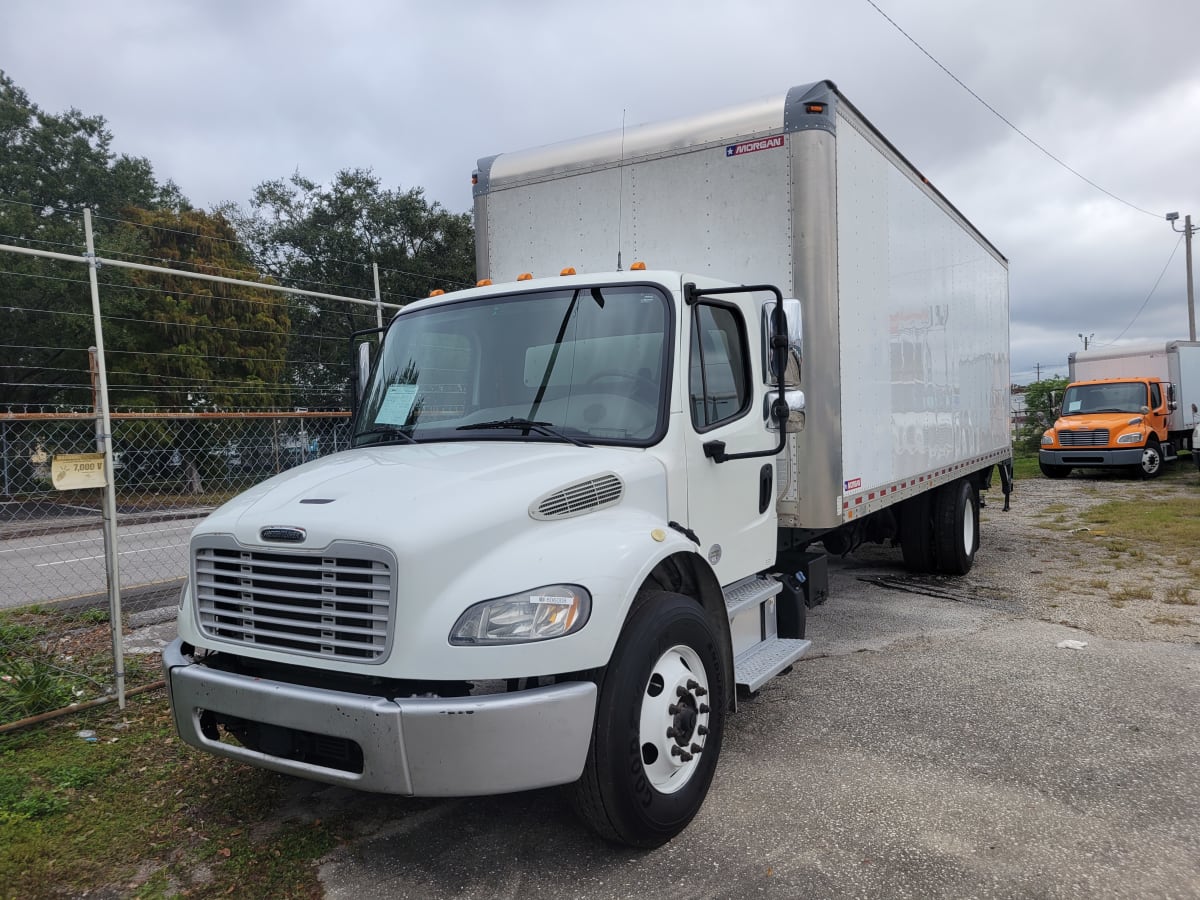 2018 Freightliner/Mercedes M2 106 806008