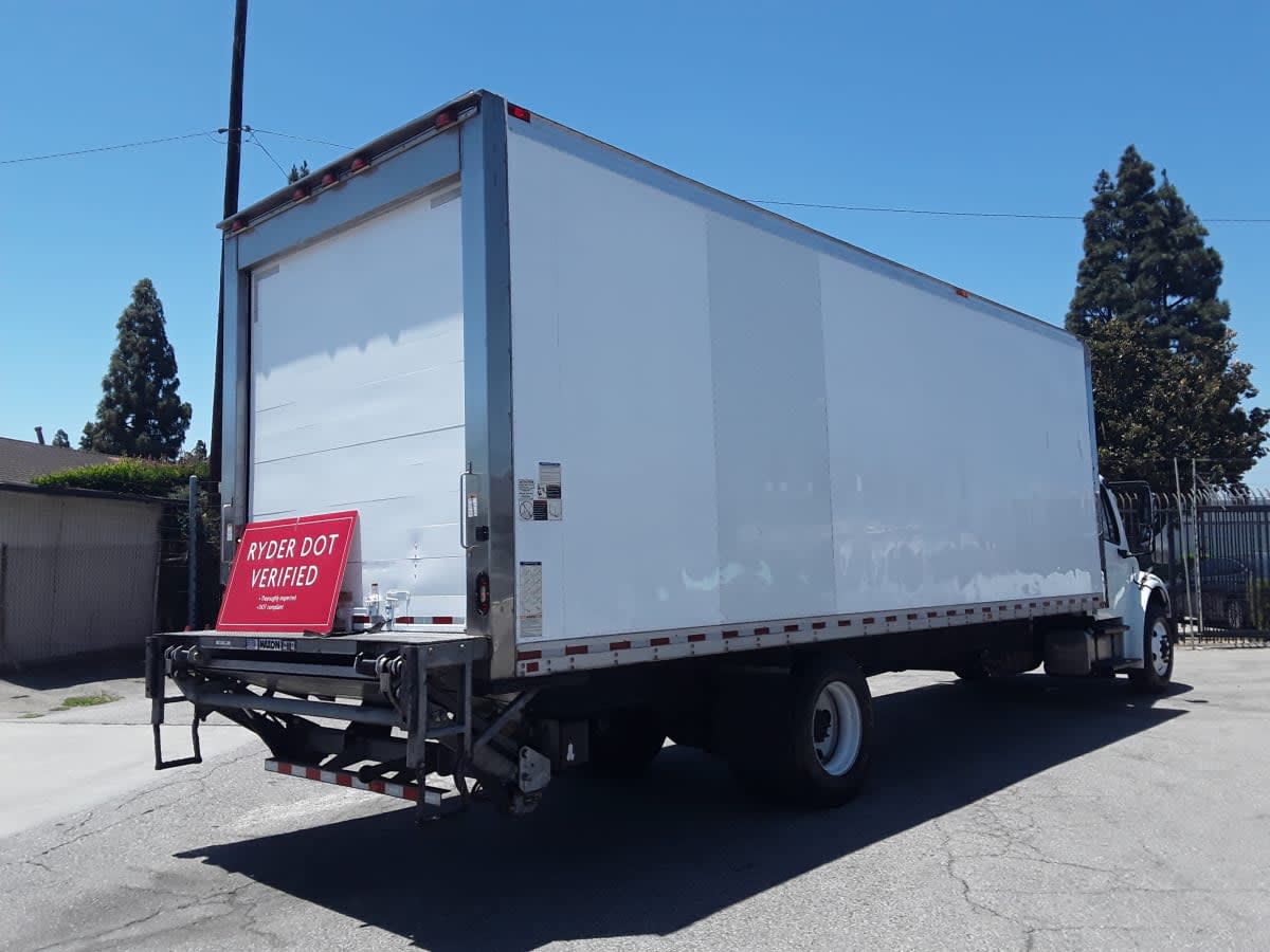 2019 Freightliner M2 106 in Montebello, CA — photo 4