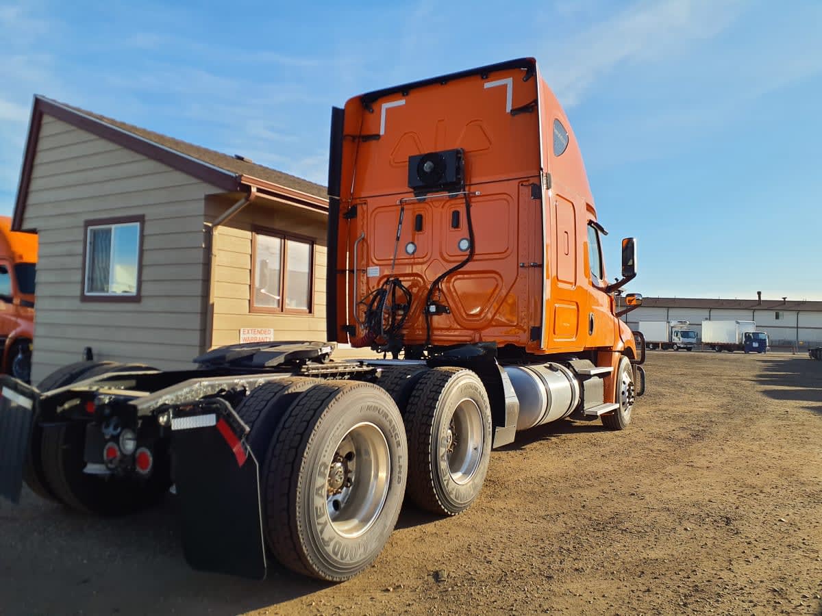 2019 Freightliner - image 4