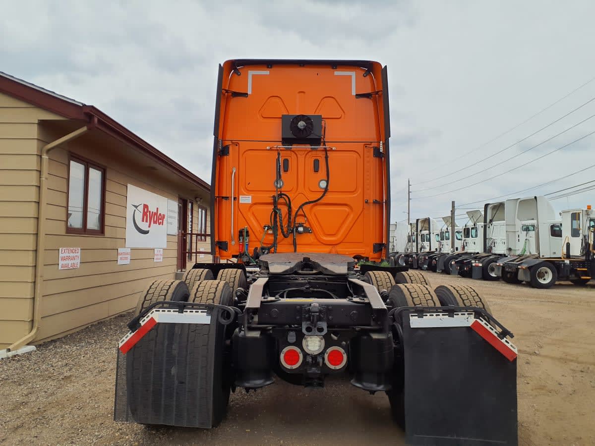 2019 Freightliner - image 5