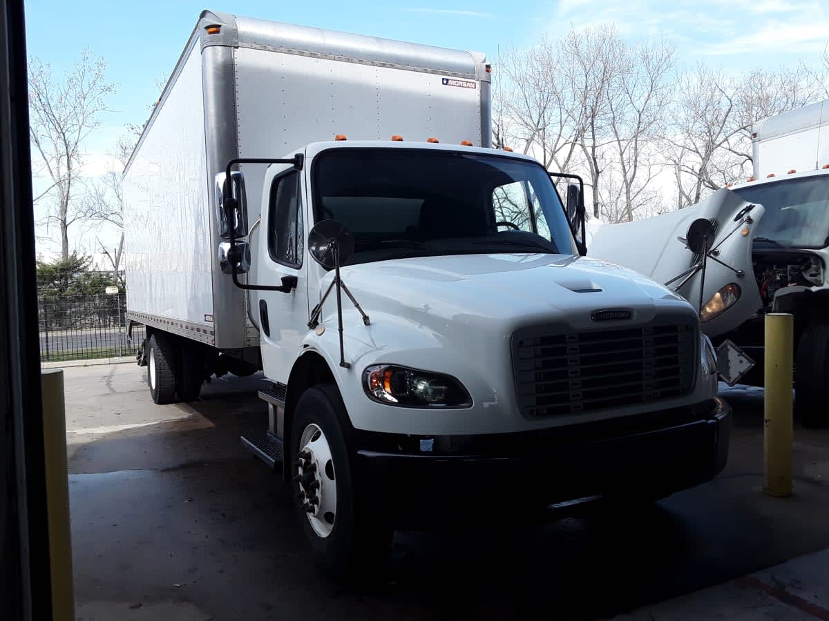 2019 Freightliner/Mercedes M2 106 806090