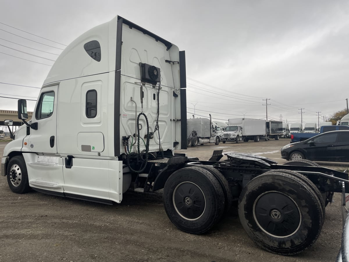 2019 Freightliner/Mercedes CASCADIA 125 807210