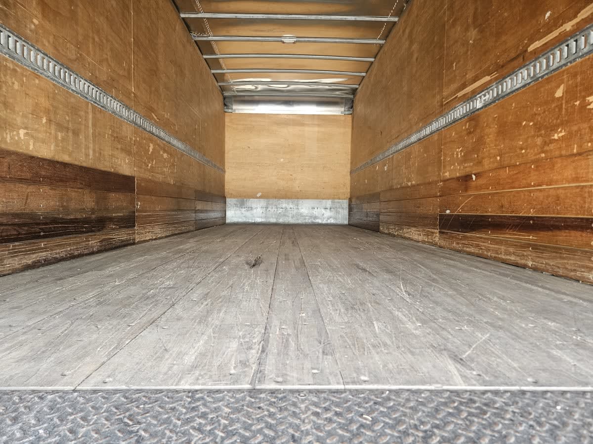2019 Freightliner M2 106 807232