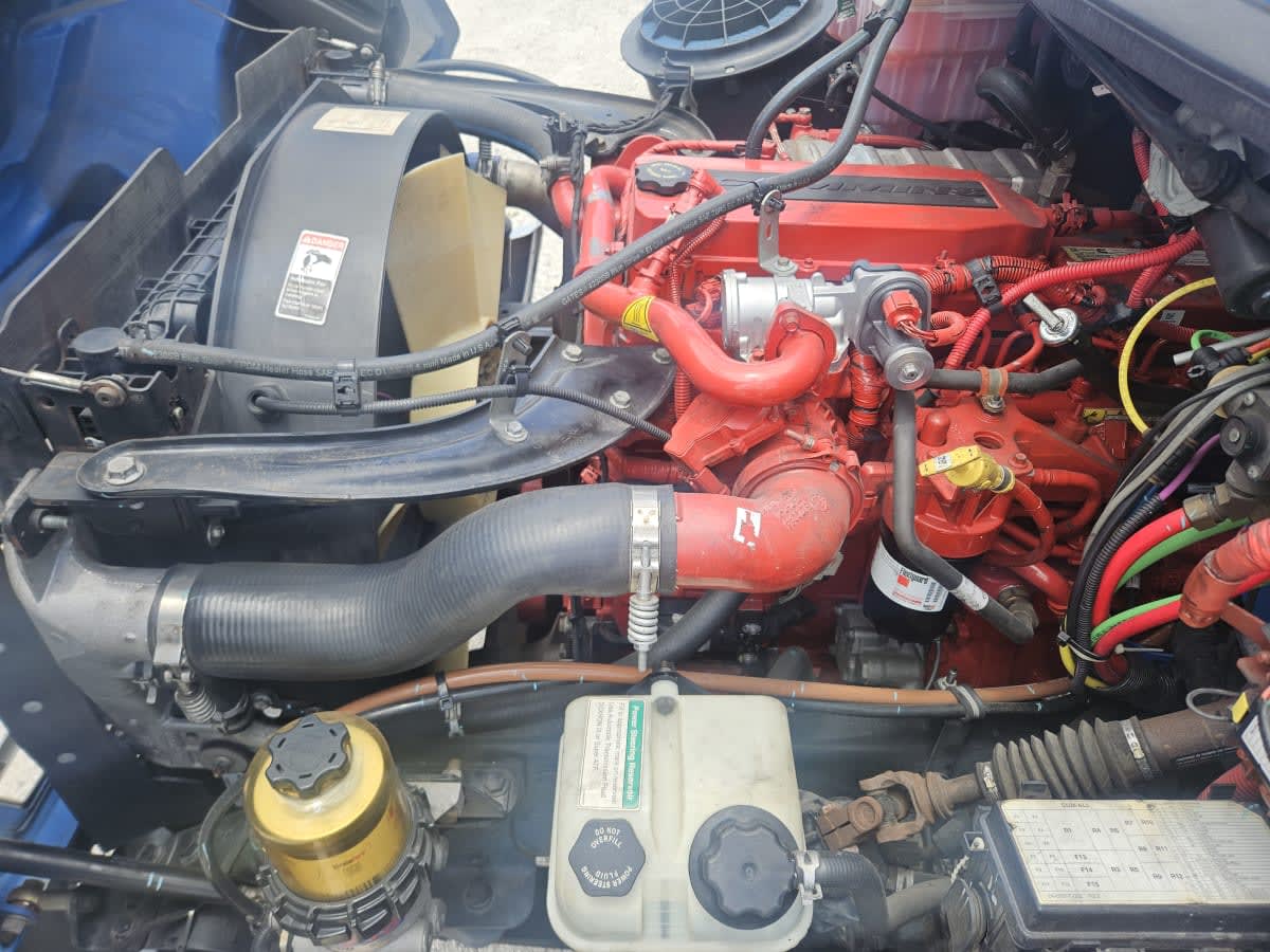 2019 Freightliner M2 106 807234