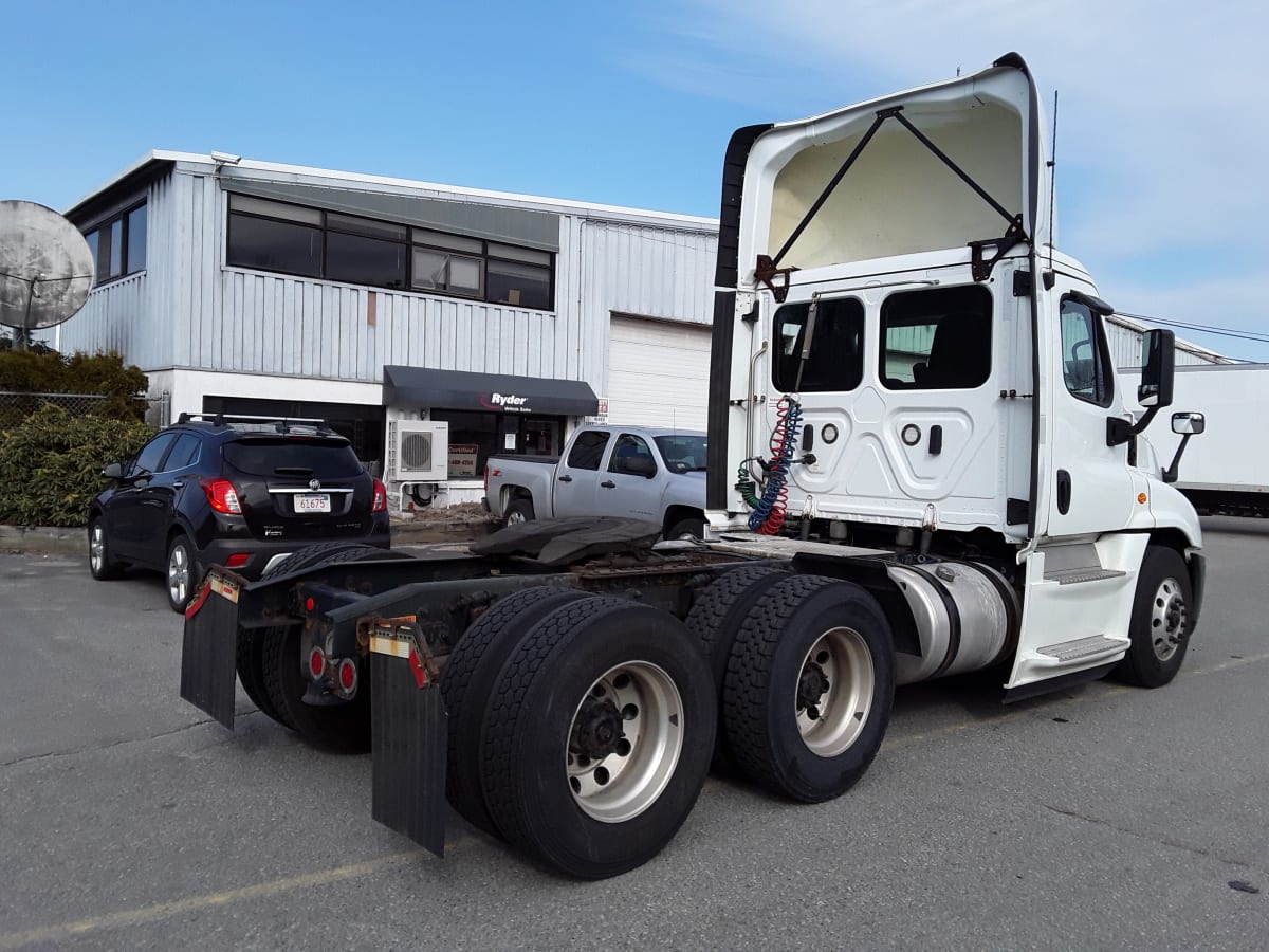 2019 Freightliner/Mercedes CASCADIA 125 807238