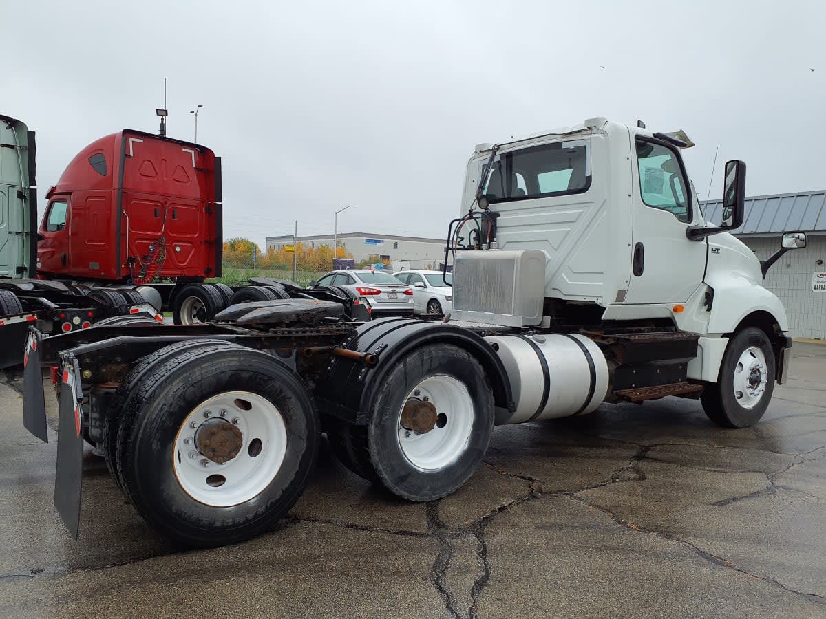 2019 Navistar International LT625 DAYCAB T/A 807297