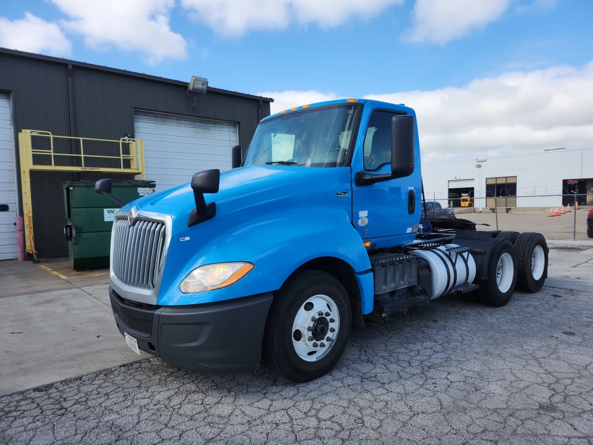 2019 Navistar International LT625 DAYCAB T/A 807334