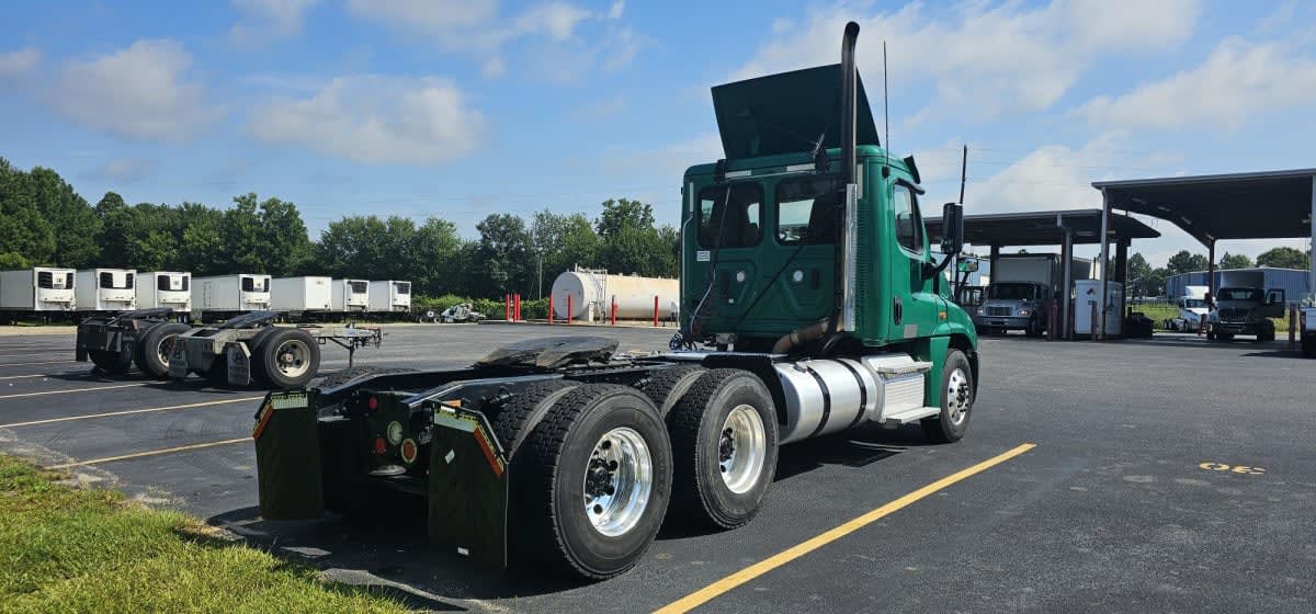 2019 Freightliner CASCADIA 125 807348