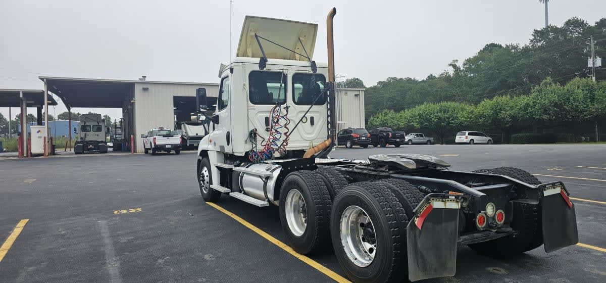 2019 Freightliner CASCADIA 125 807349