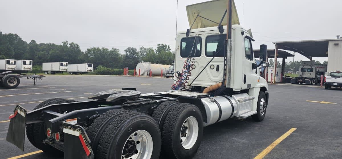 2019 Freightliner CASCADIA 125 807349