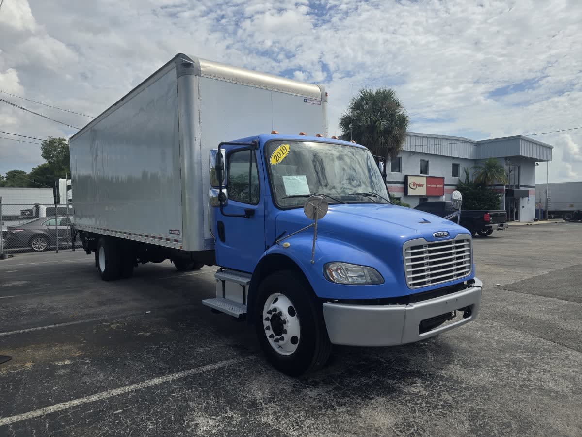 2019 Freightliner M2 106 in Tampa, FL