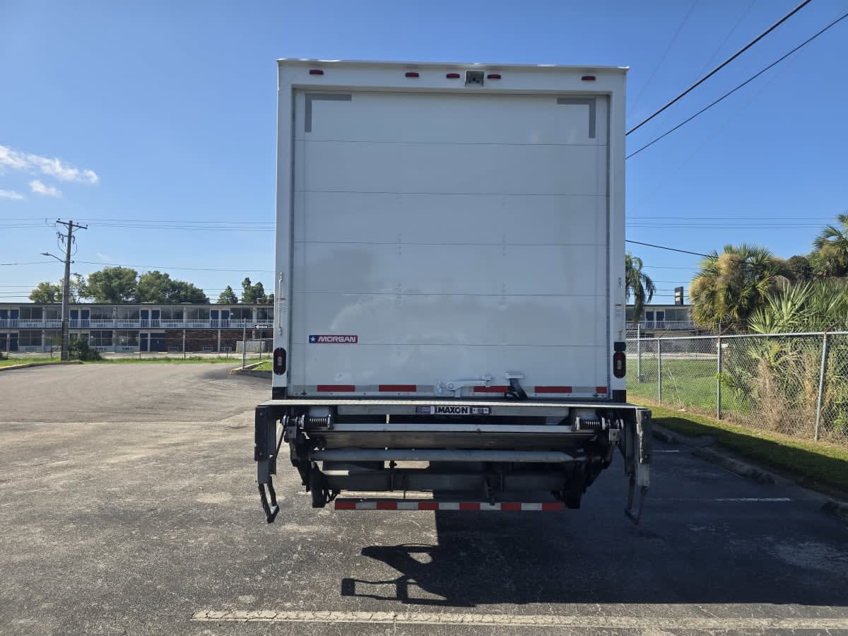 2019 Freightliner M2 106 in Tampa, FL — photo 5