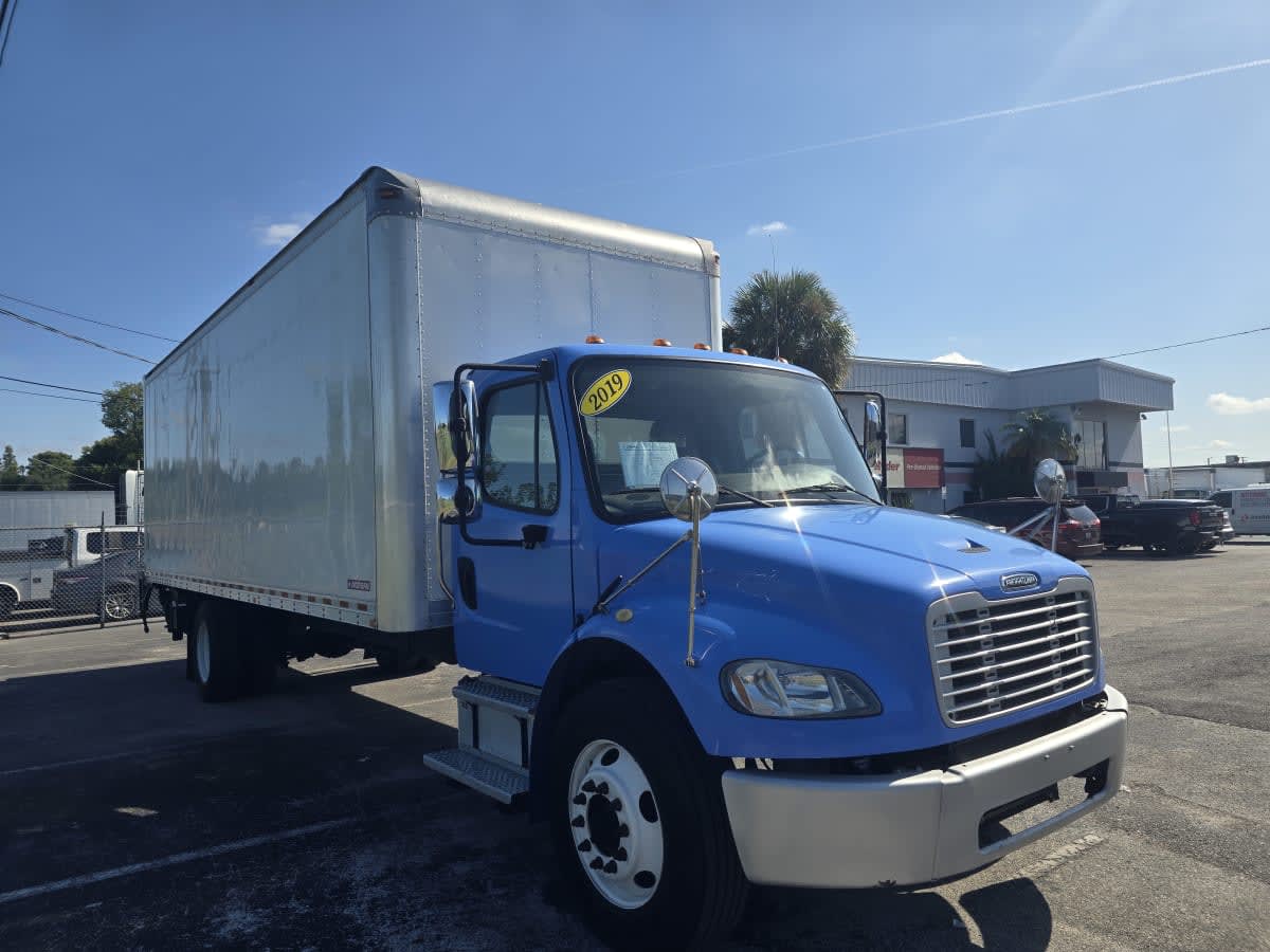 2019 Freightliner M2 106 in Tampa, FL