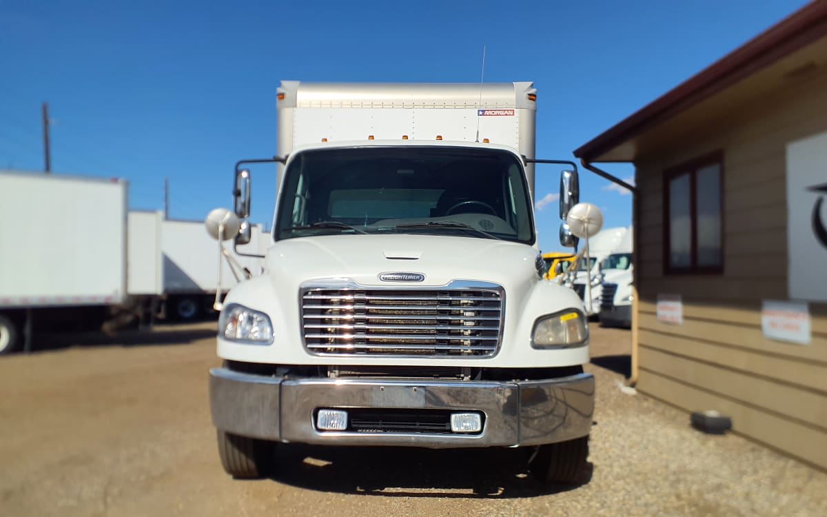 2019 Freightliner M2 106 - image 2