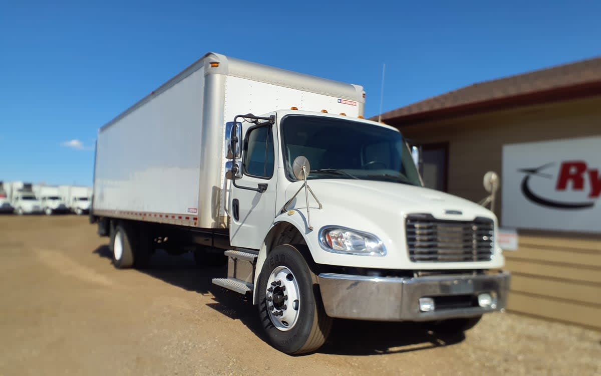 2019 Freightliner M2 106 - image 3