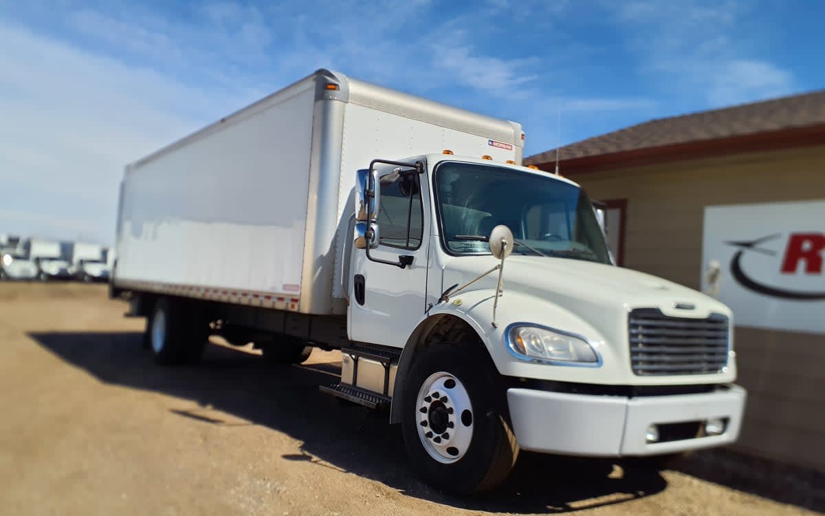 2019 Freightliner M2 106 - image 3
