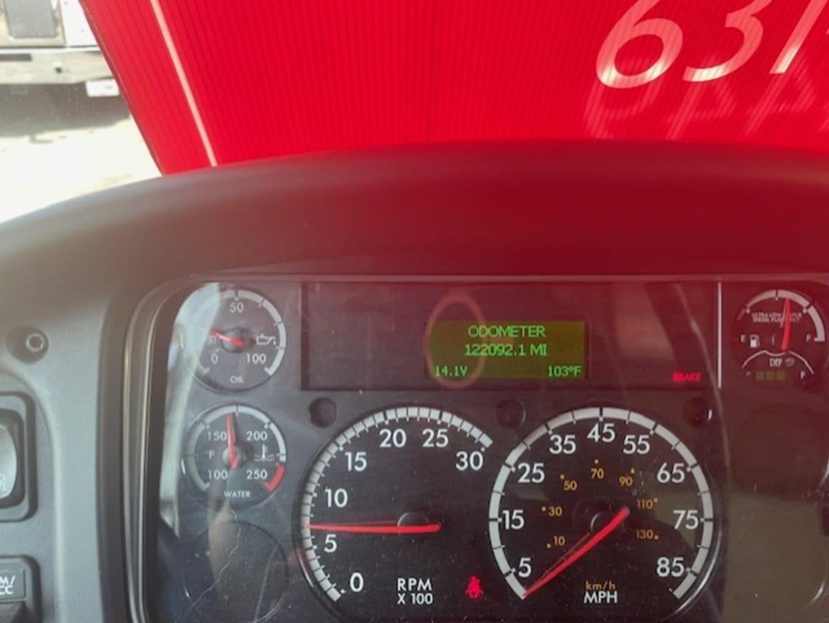 2019 Freightliner M2 106 807398