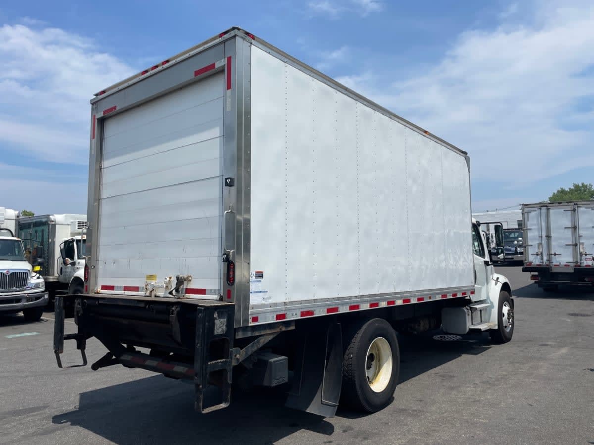 2019 Freightliner M2 106 807401