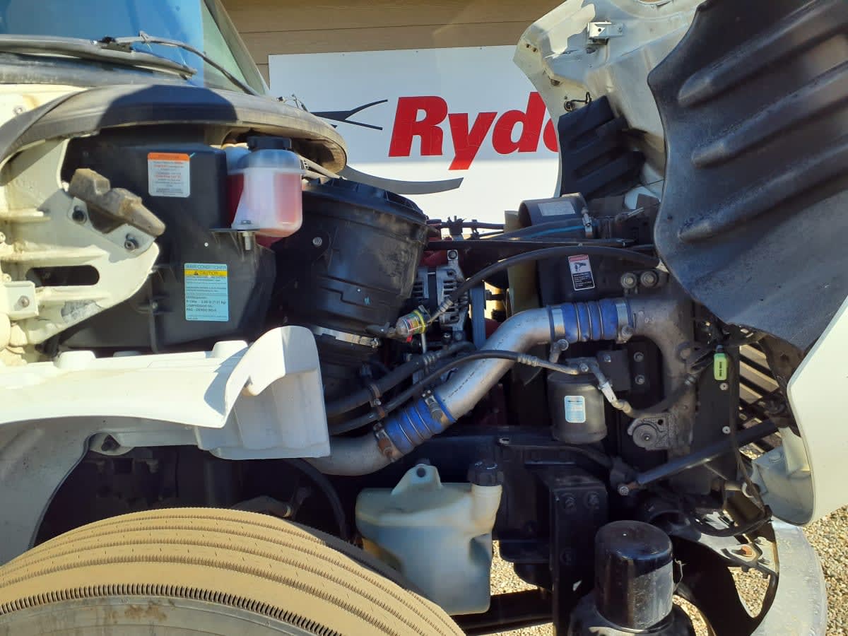 2019 Freightliner M2 106 - image 11