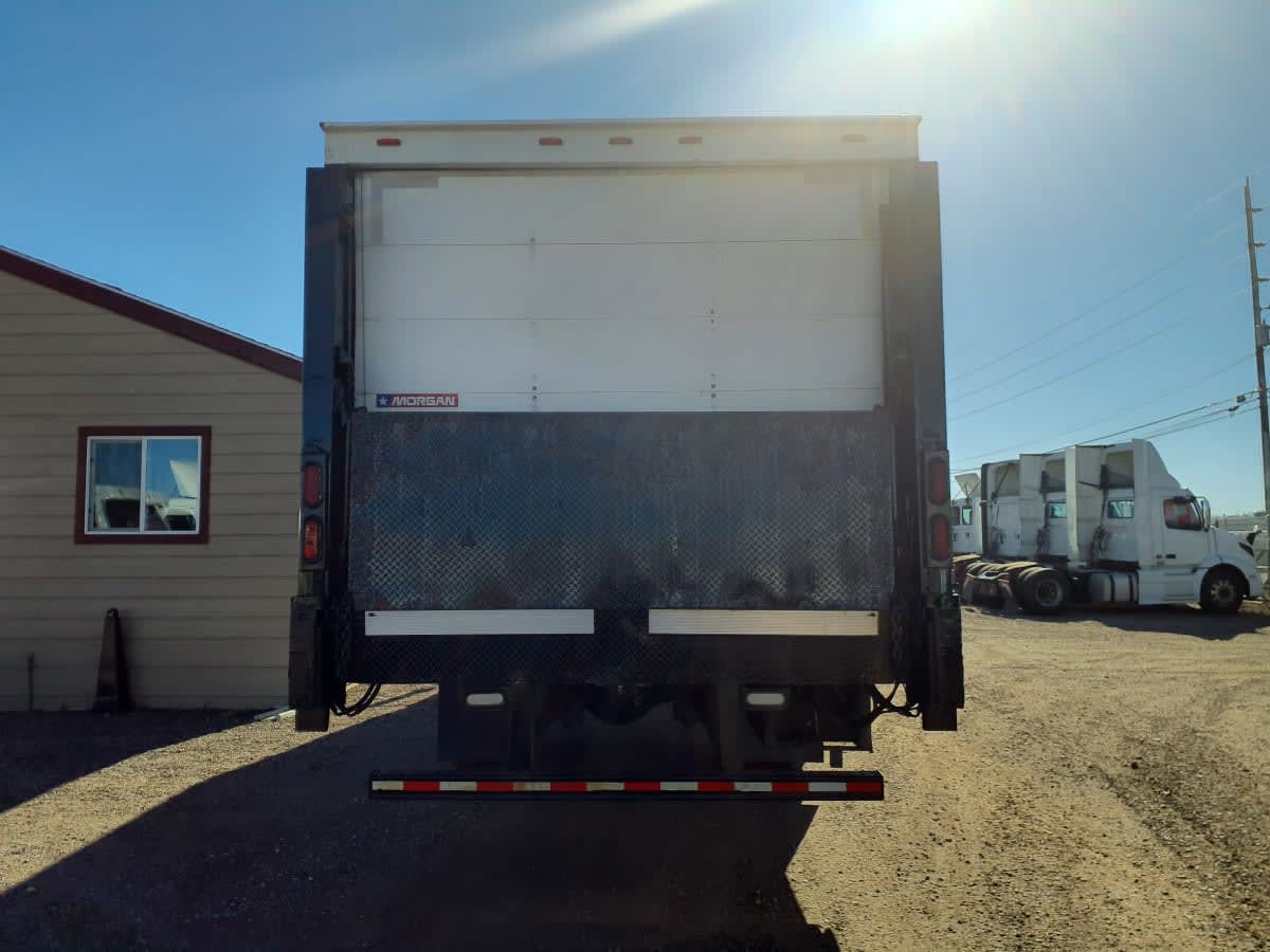 2019 Freightliner M2 106 - image 5