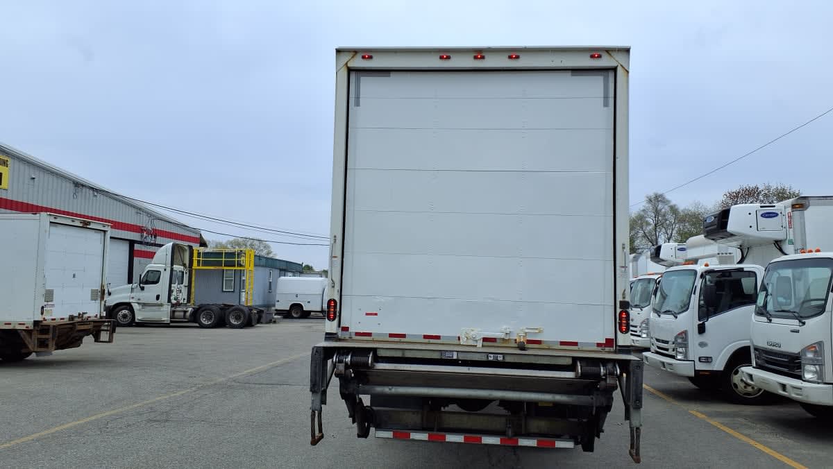 2019 Freightliner/Mercedes M2 106 807411