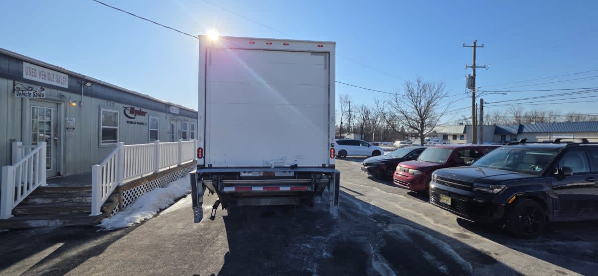 2019 Freightliner/Mercedes M2 112 807474