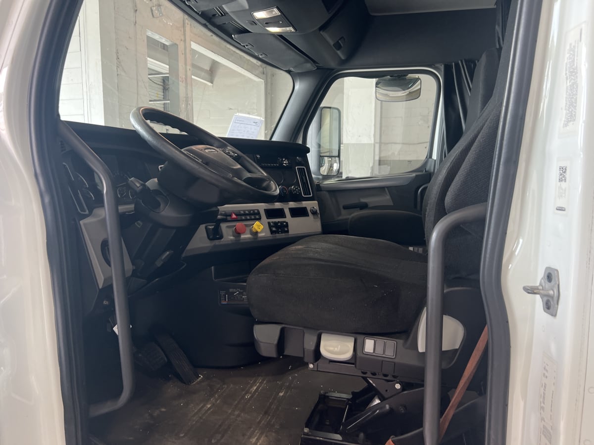 2019 Freightliner/Mercedes NEW CASCADIA PX12664 807530