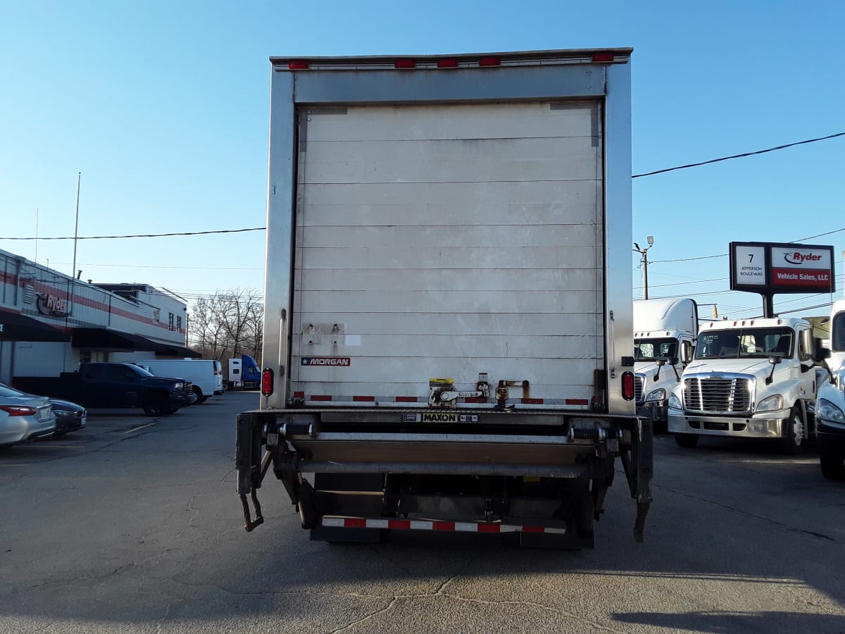 2019 Freightliner/Mercedes M2 106 807581