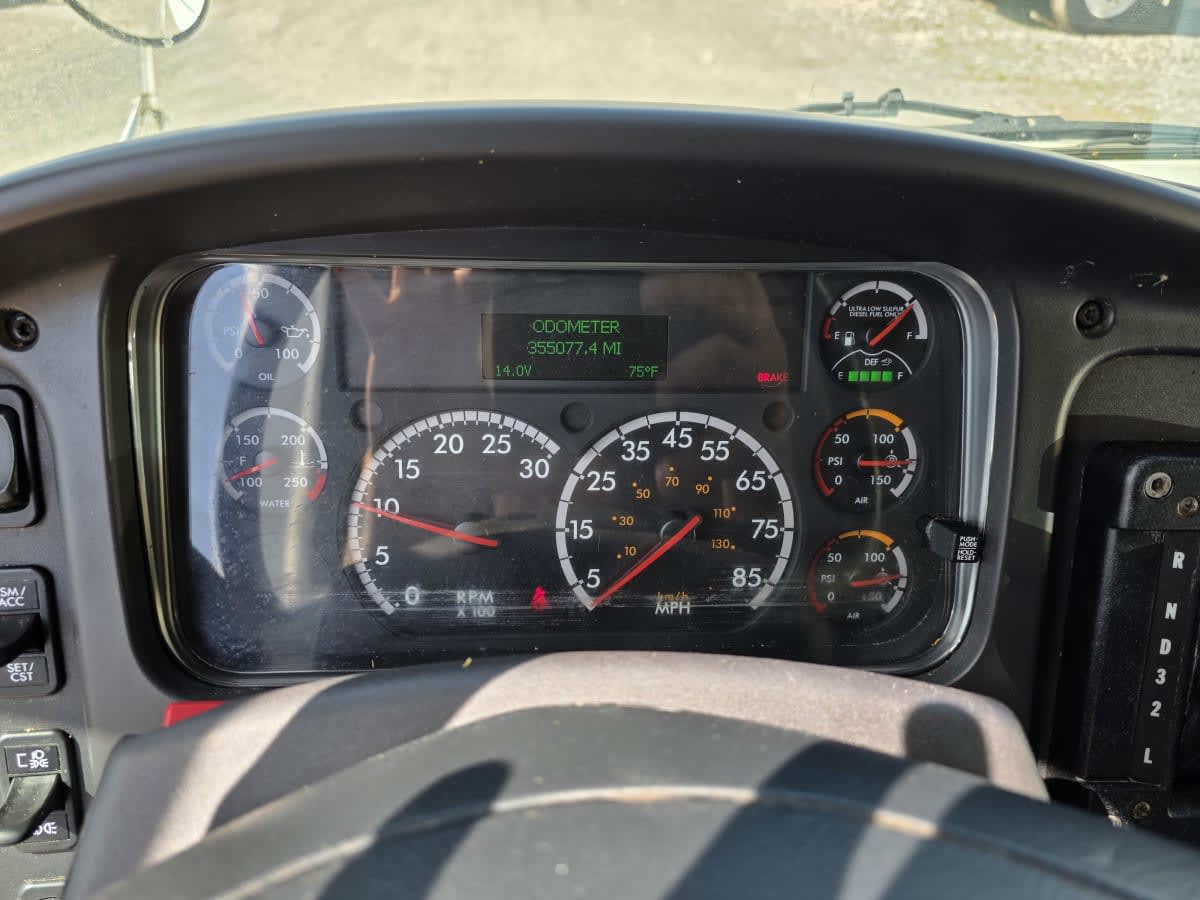 2019 Freightliner/Mercedes M2 106 807595