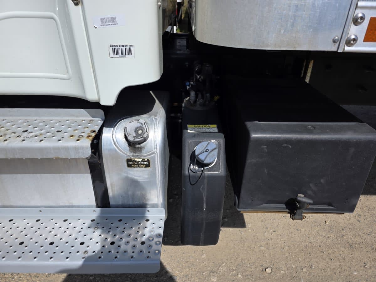 2019 Freightliner/Mercedes M2 106 807595