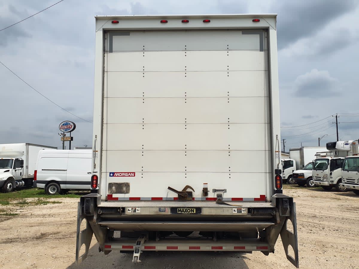 2019 Freightliner/Mercedes M2 106 807619