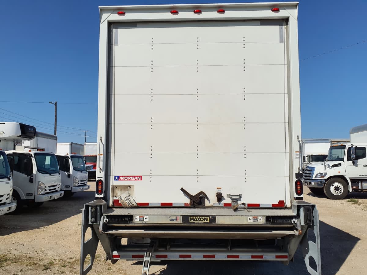2019 Freightliner/Mercedes M2 106 807620