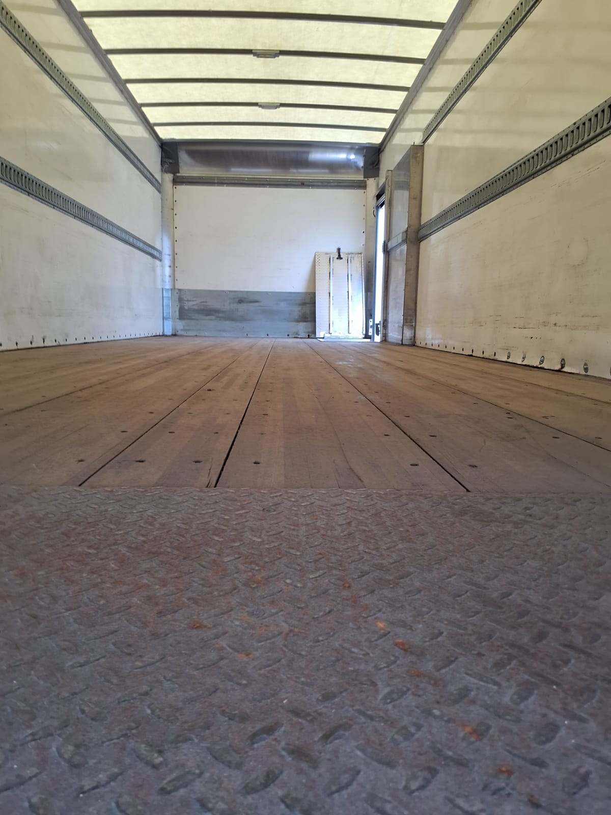 2019 Freightliner/Mercedes M2 106 807628