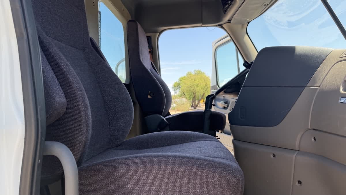 2019 Freightliner/Mercedes CASCADIA 125 807631