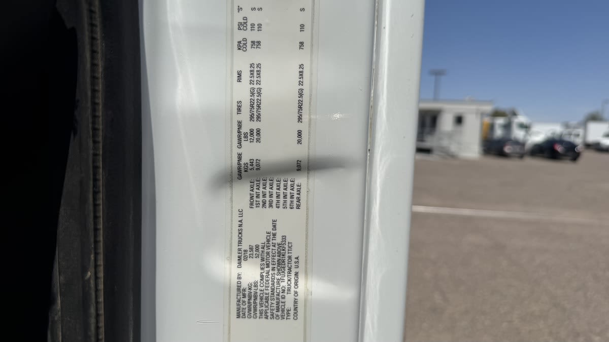 2019 Freightliner/Mercedes CASCADIA 125 807631