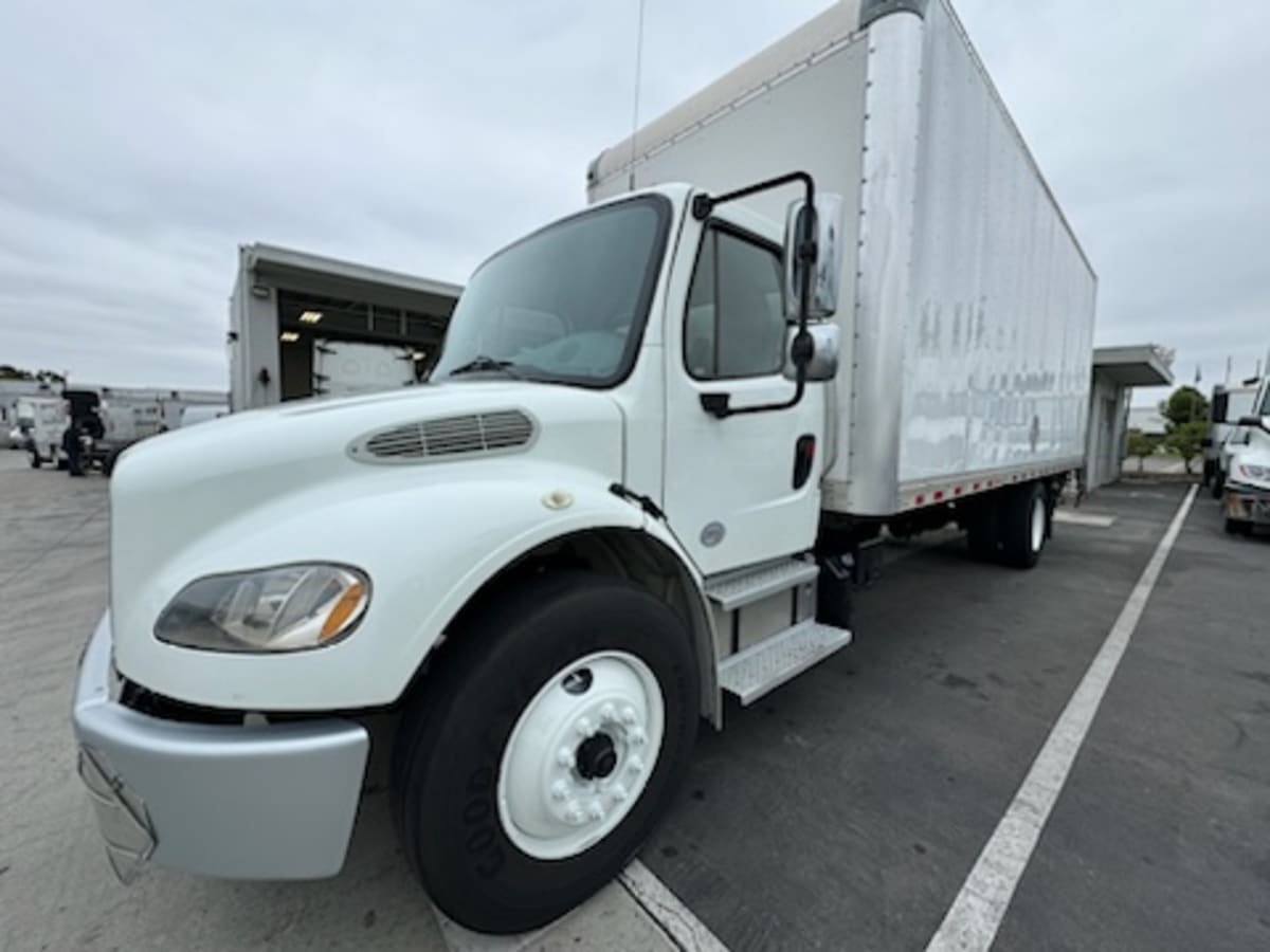 2019 Freightliner/Mercedes M2 106 807644