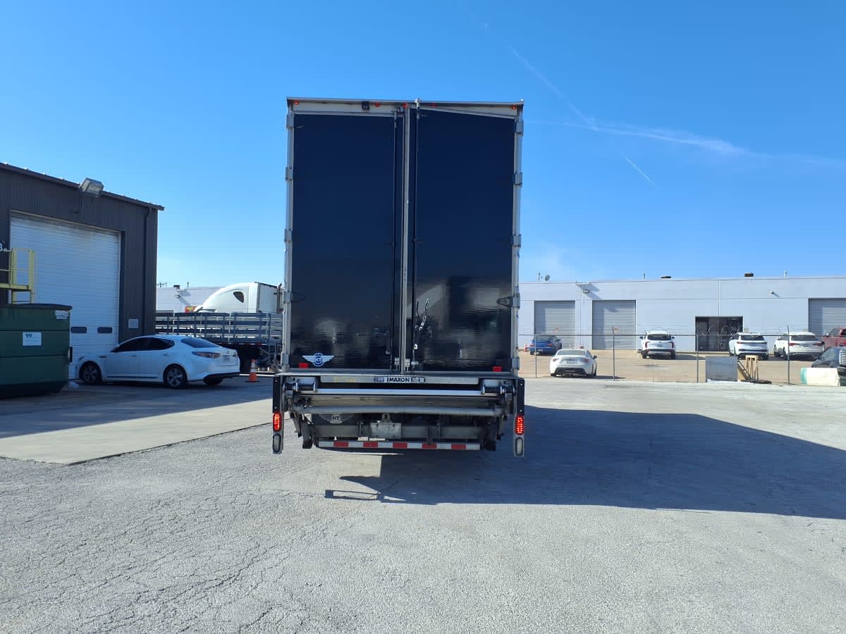 2019 Freightliner M2 106 - image 5