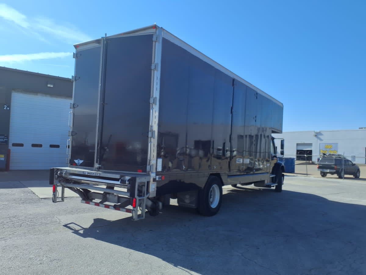 2019 Freightliner M2 106 - image 4
