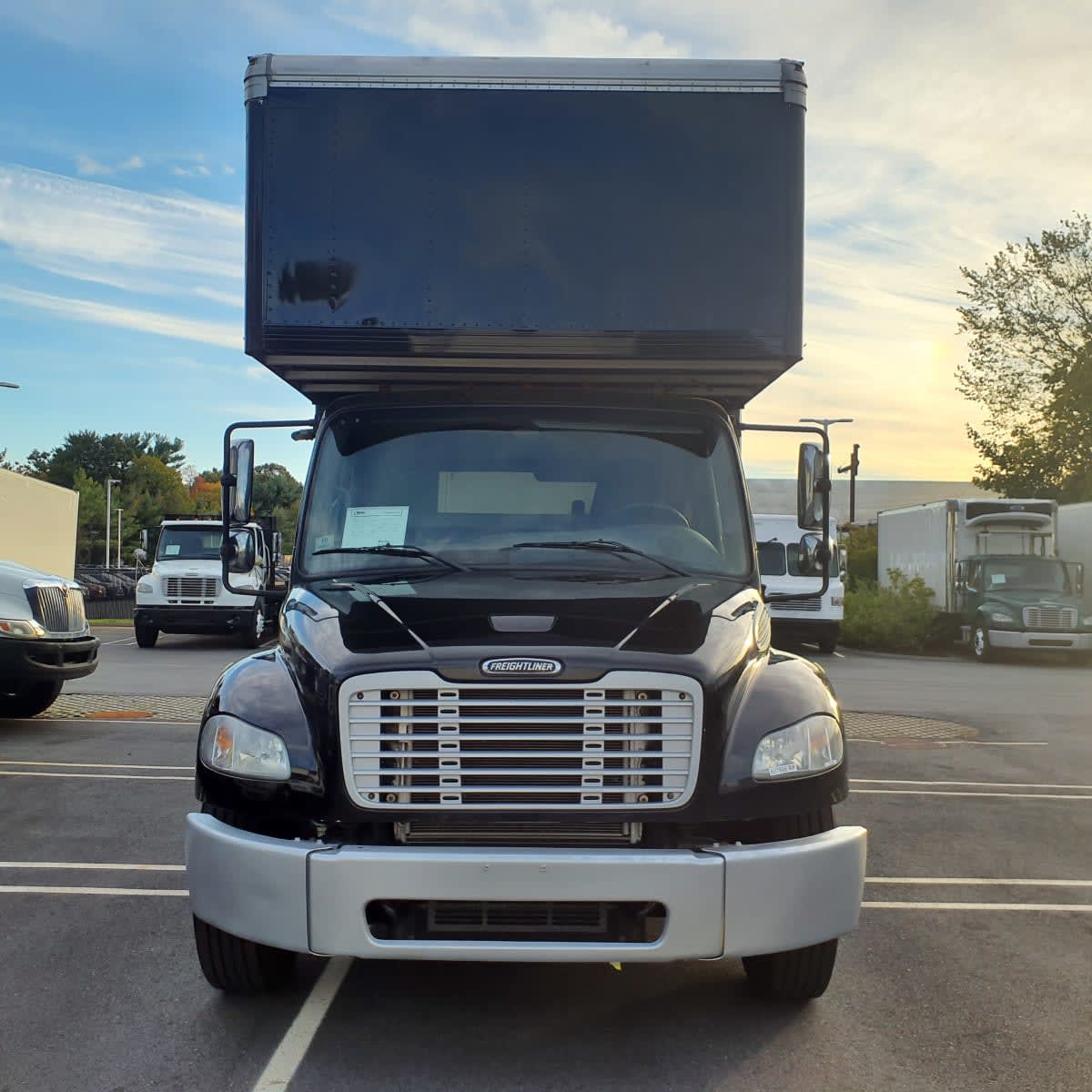 2019 Freightliner/Mercedes M2 106 807666
