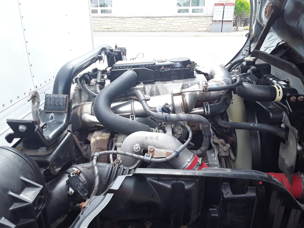 2018 Hino HINO 195 807675