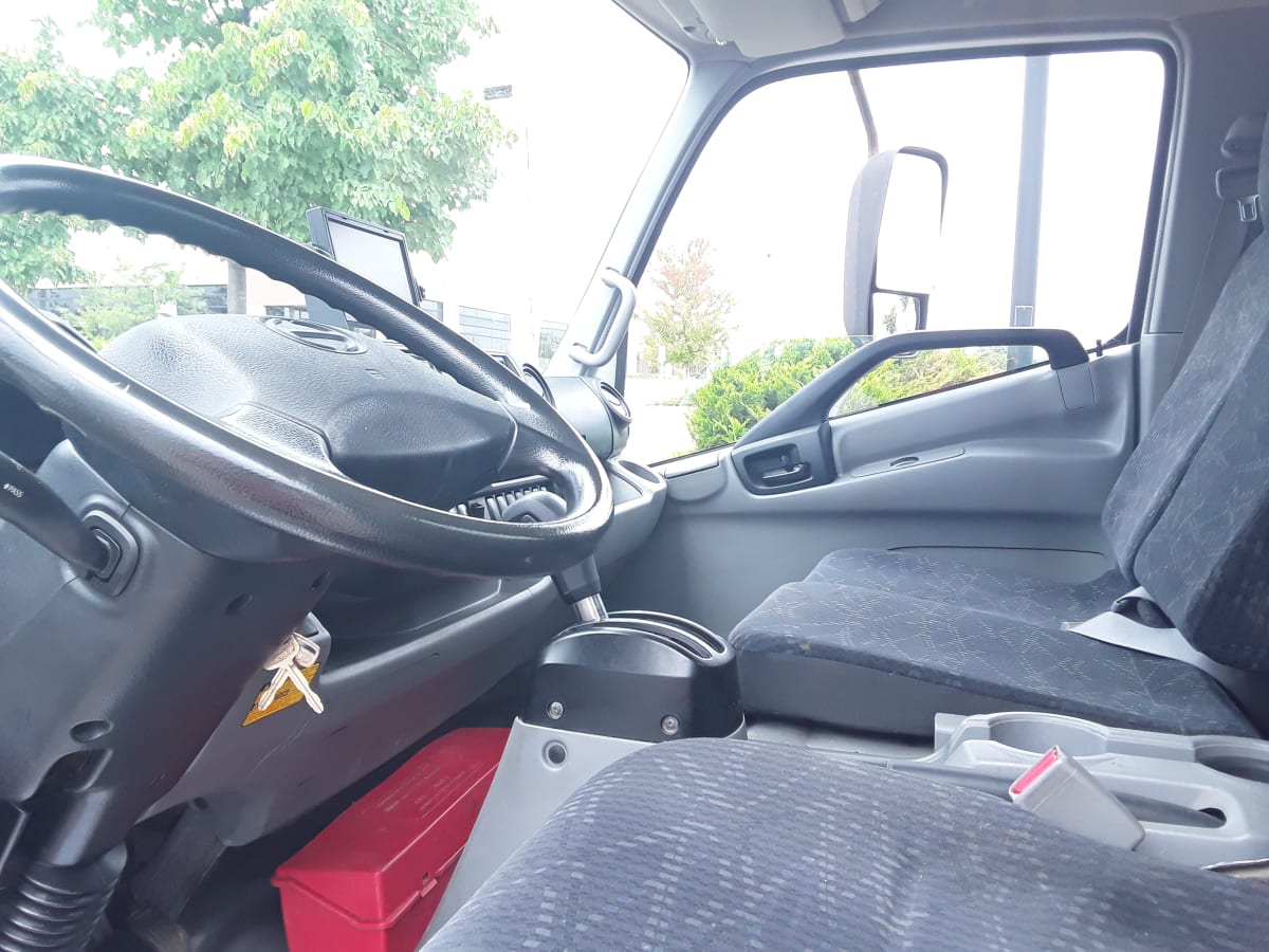 2018 Hino HINO 195 807675