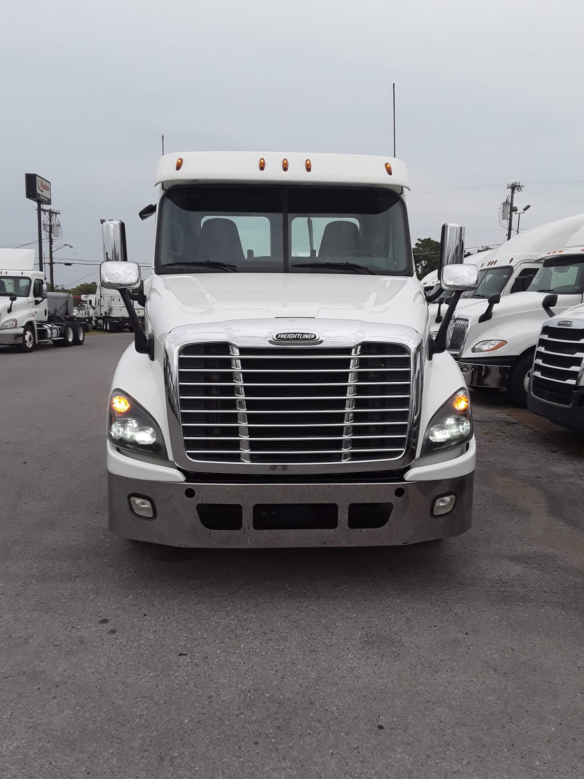 2019 Freightliner/Mercedes CASCADIA 125 807714