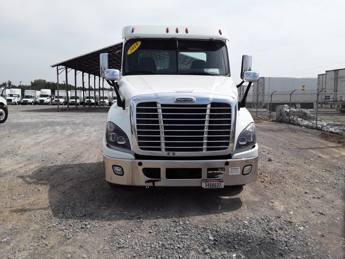 2019 Freightliner/Mercedes CASCADIA 125 807715