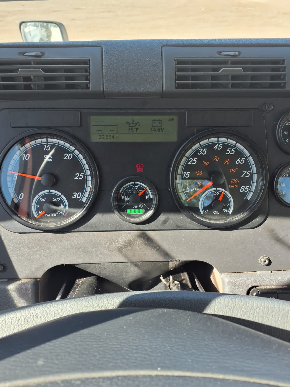 2018 Freightliner/Mercedes CASCADIA 125 807720